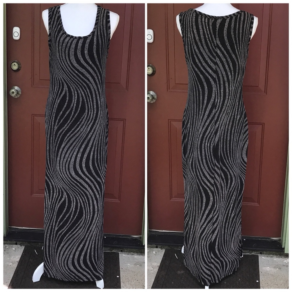 Susan Lawrence black knit maxi. Sz L